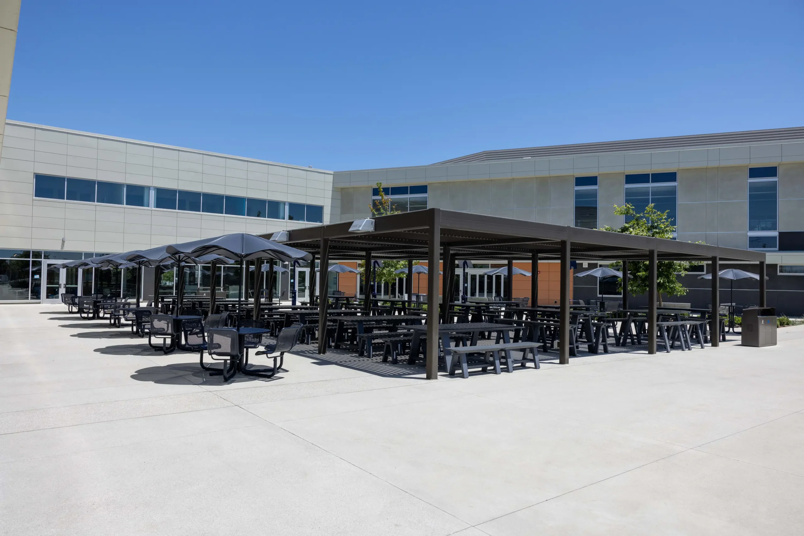 Outdoor furniture installation by WSI Office