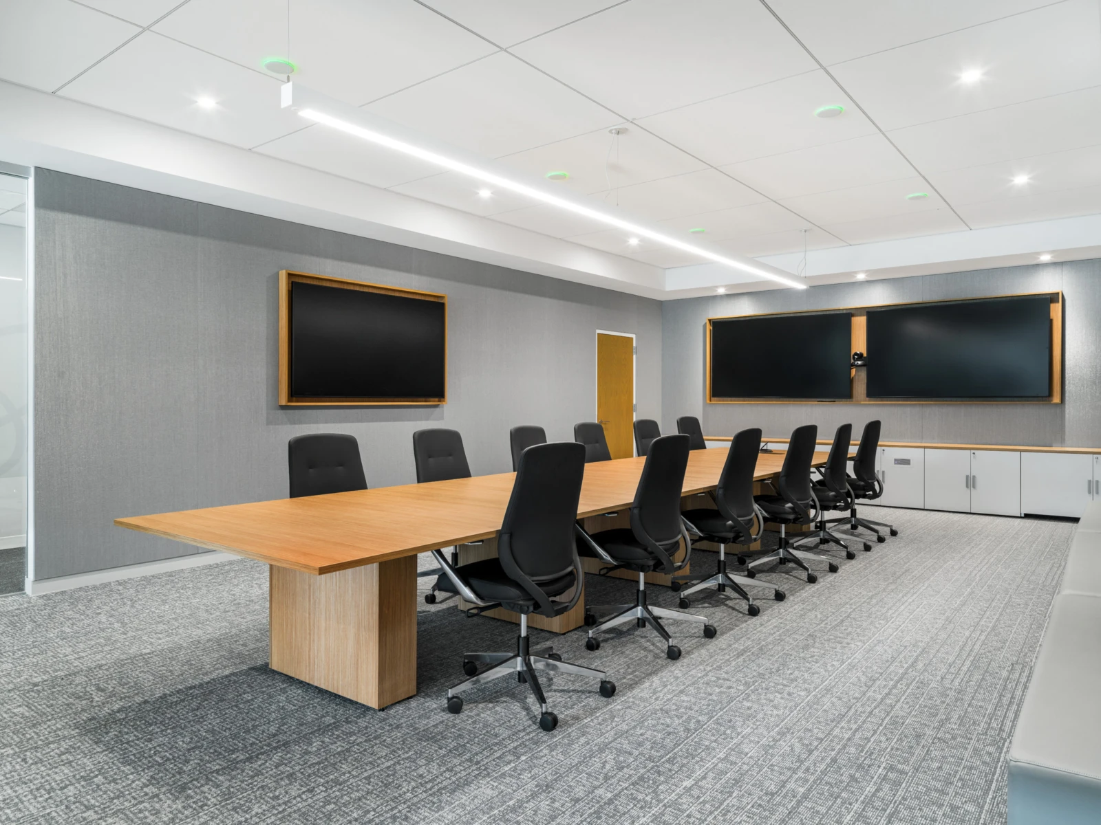 Conference room installation by WSI Office