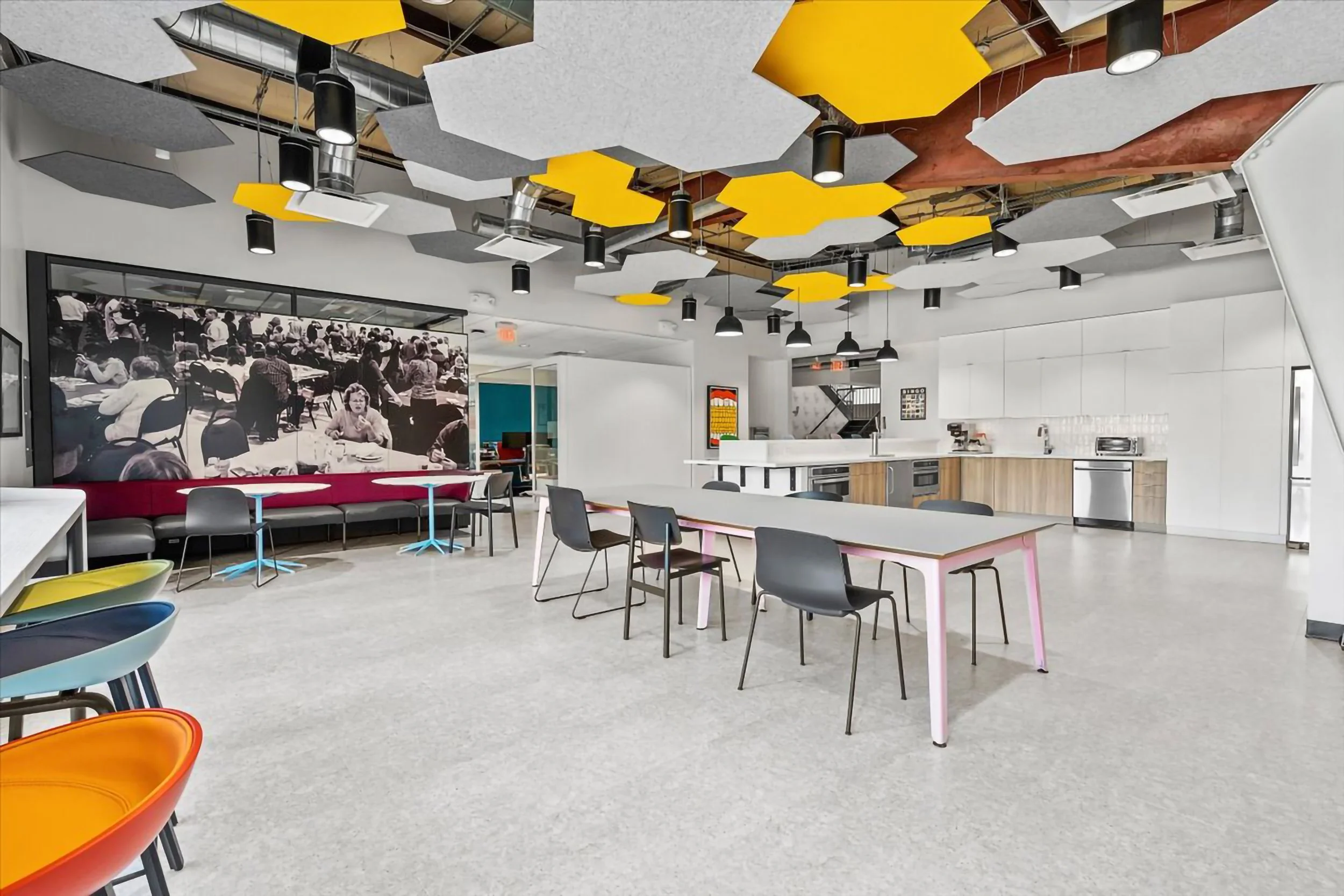 Glassboard and acoustic installation by WSI Office