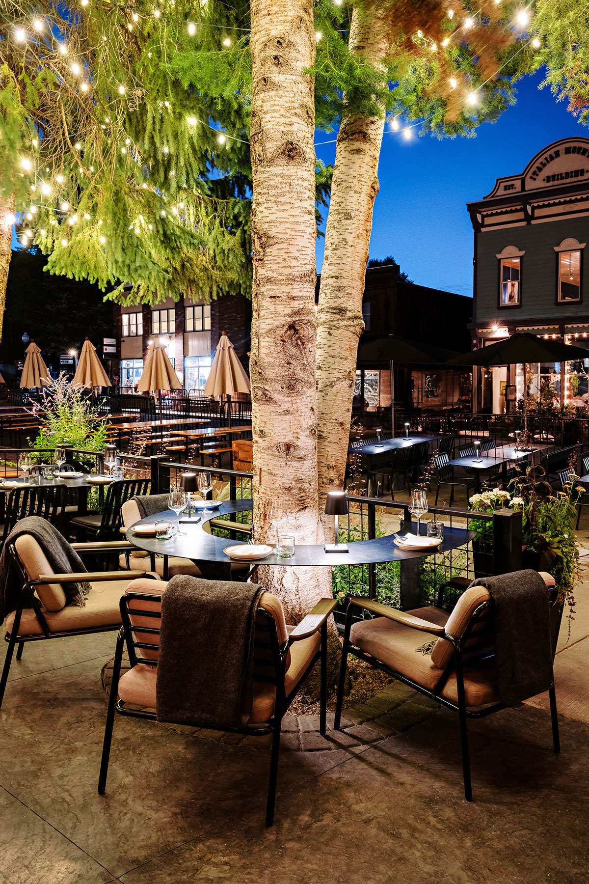 Outdoor furniture installation by WSI Office